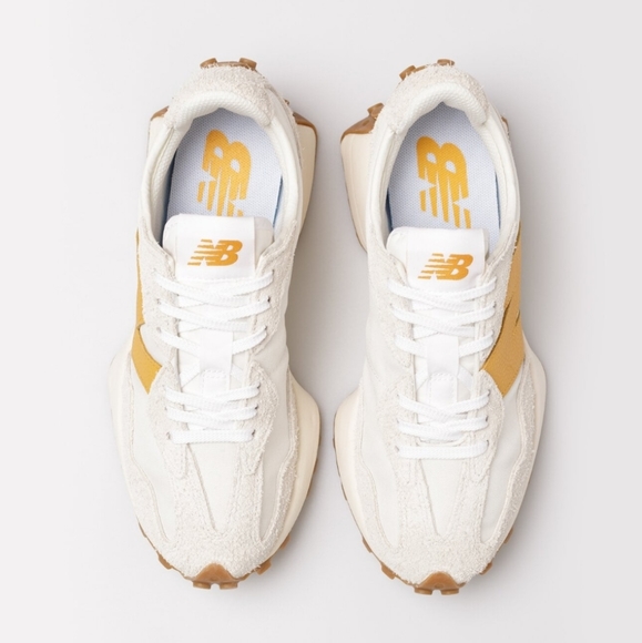 ‼️ONE LEFT‼️ New Balance 327 Womens Sneaker Shoes Size 7 - Picture 6 of 6